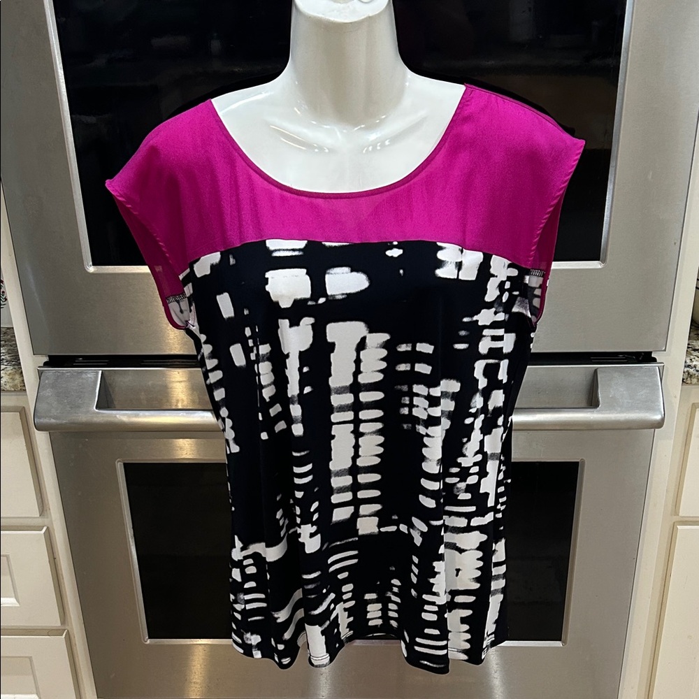 Calvin Klein Women's Pink and Black Blouse